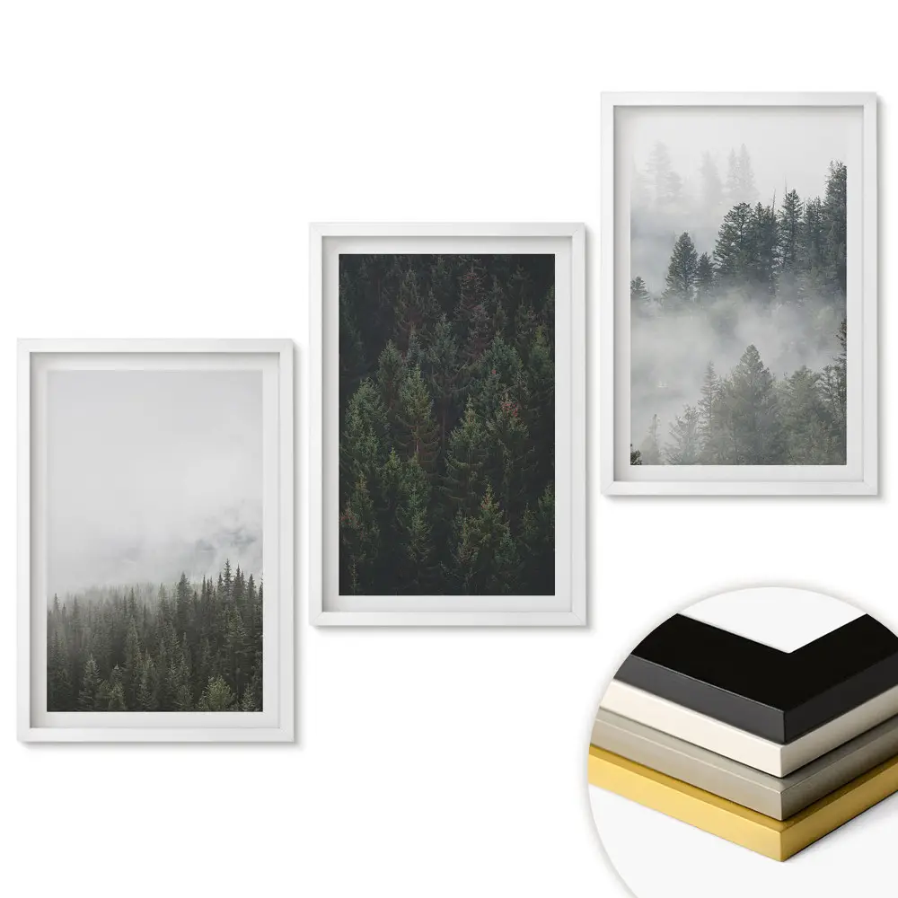 Set de trei tablouri pentru living cu peisaj de pădure cețoasă