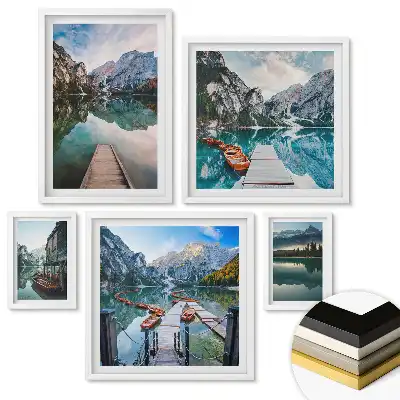 Set 5 tablouri înrămate Un lac pitoresc într-un cadru montan